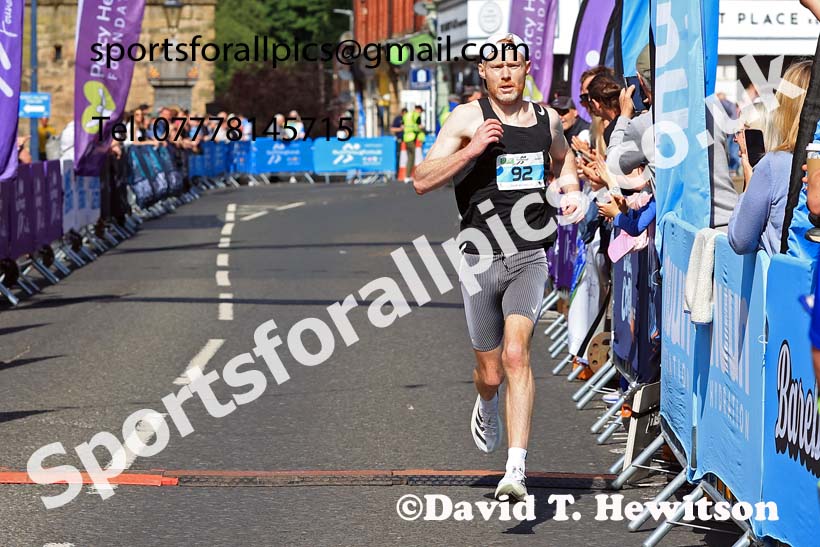 The 2024 Morpeth 10k Road Race.  Photo: David T. Hewitson/Sports for All Pics